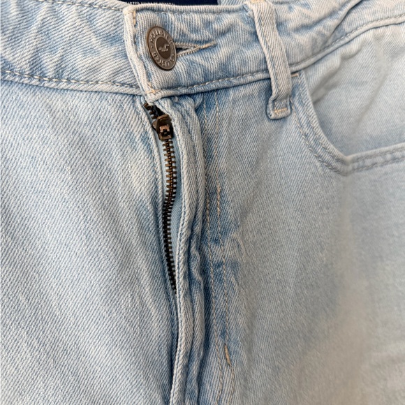 Hollister Women’s Blue Ultra High Rise Mom Stretch Jeans Pants Sz 8R/29 - Picture 2 of 11